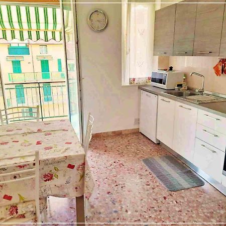 شقة La Casa Di Palma ألاسيو المظهر الخارجي الصورة